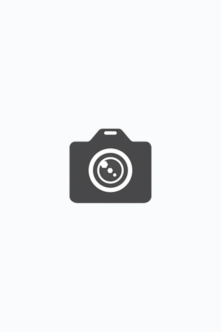 Kenapa Foto di Studio Lebih Unggul Dibanding Foto Selfie untuk Dokumen Resmi?